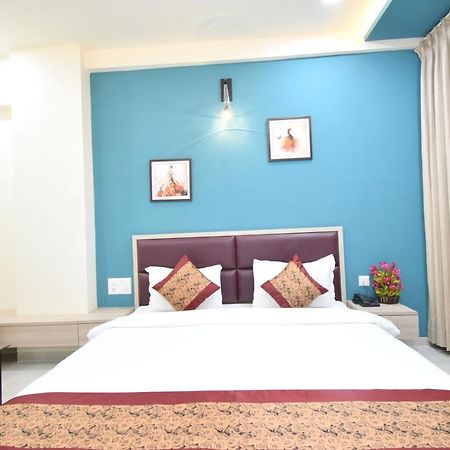 The Sky Imperial- Hotel Gopal Darshan Nathdwara Exterior photo