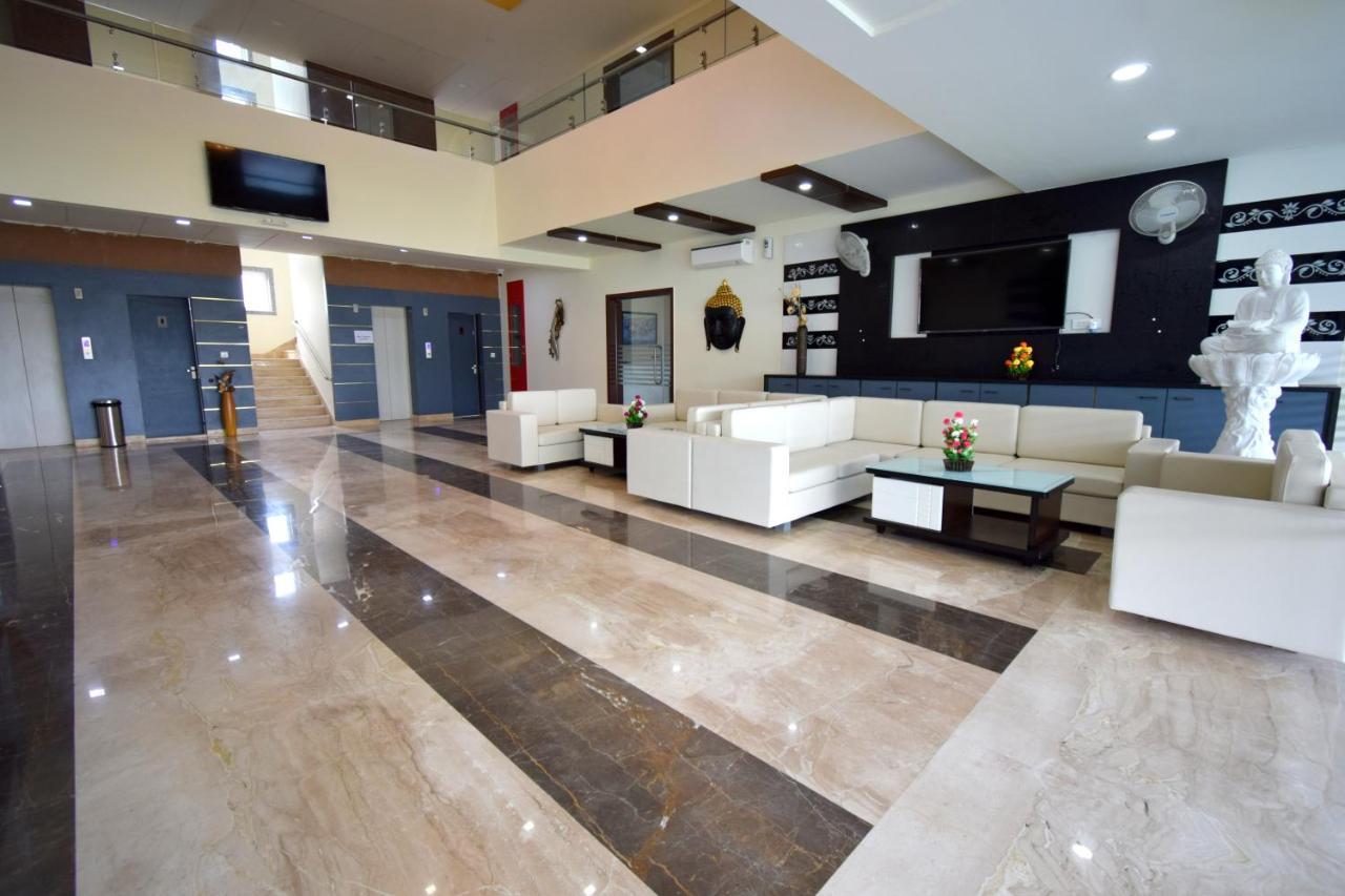 The Sky Imperial- Hotel Gopal Darshan Nathdwara Exterior photo