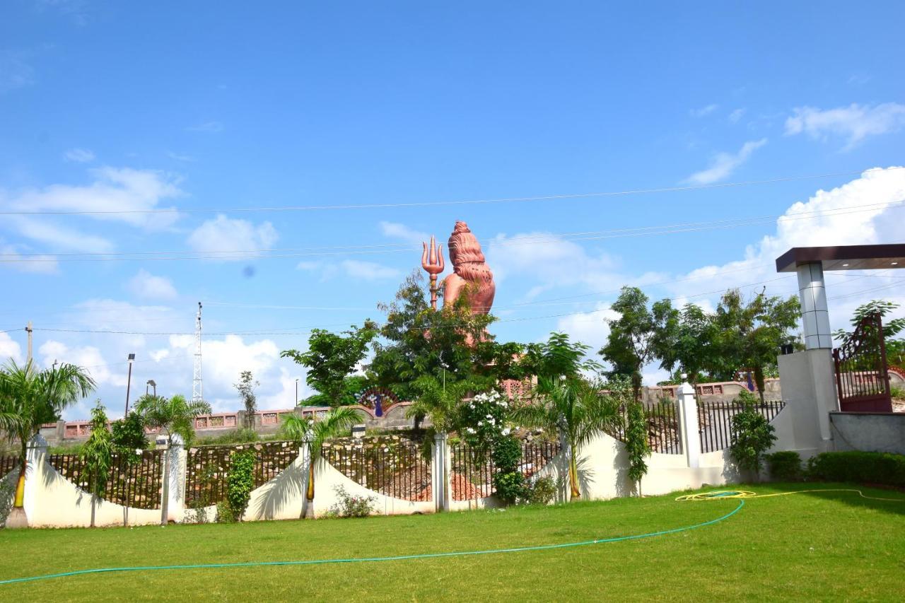 The Sky Imperial- Hotel Gopal Darshan Nathdwara Exterior photo